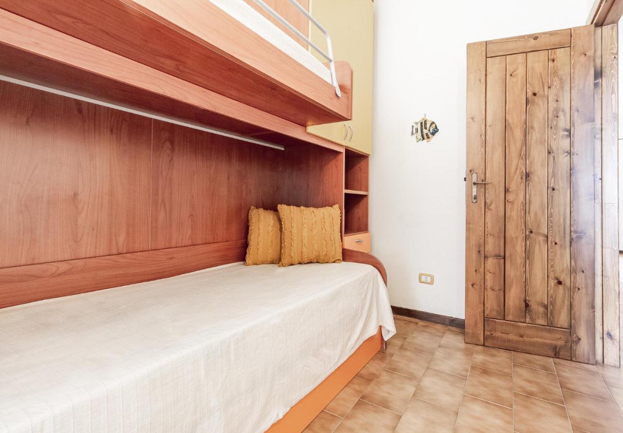 Appartement Relax Family House Al Mare à Isola Rossa Extérieur photo