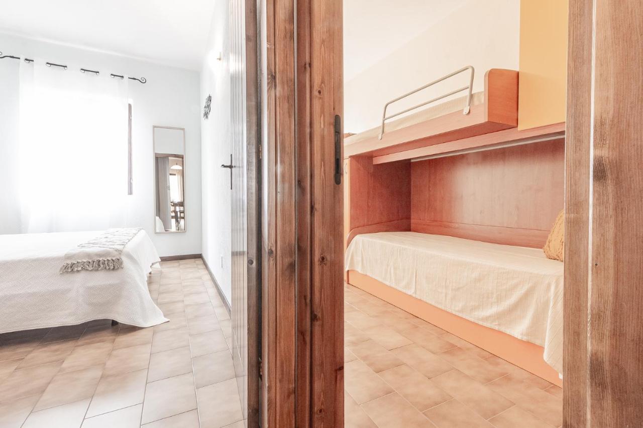 Appartement Relax Family House Al Mare à Isola Rossa Extérieur photo